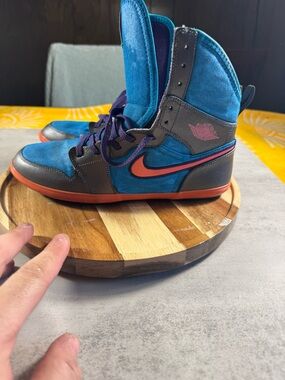 Nike Air Jordan 1 Retro Skinny High Tropical Teal Size 6Y Grey Pink